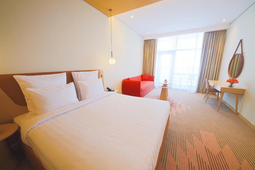 Novotel Jumeirah Village Triangle 3/32