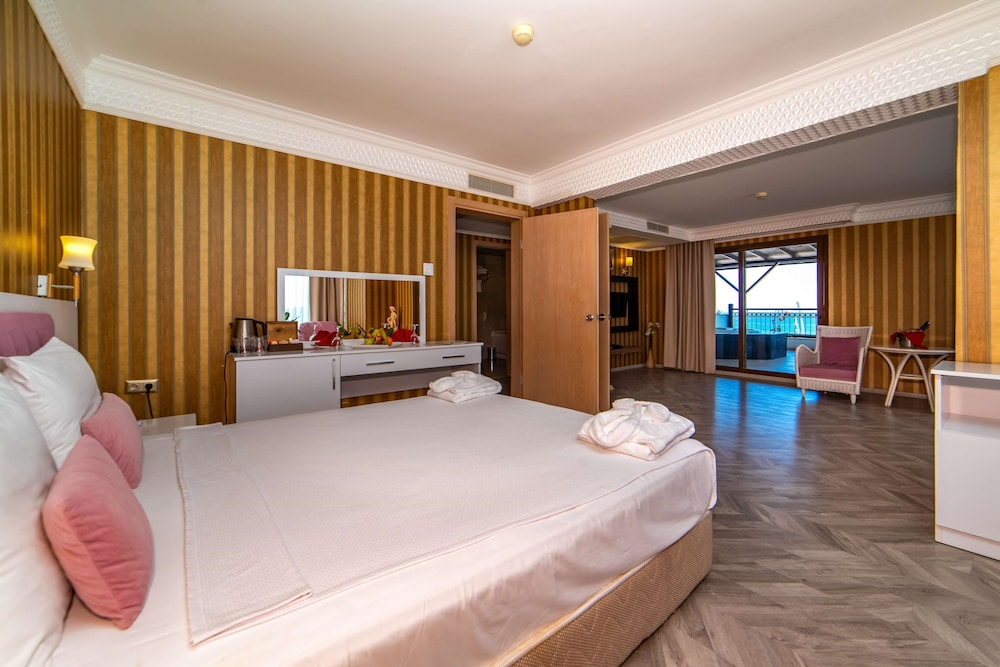 Armas Labada Hotel 26/71