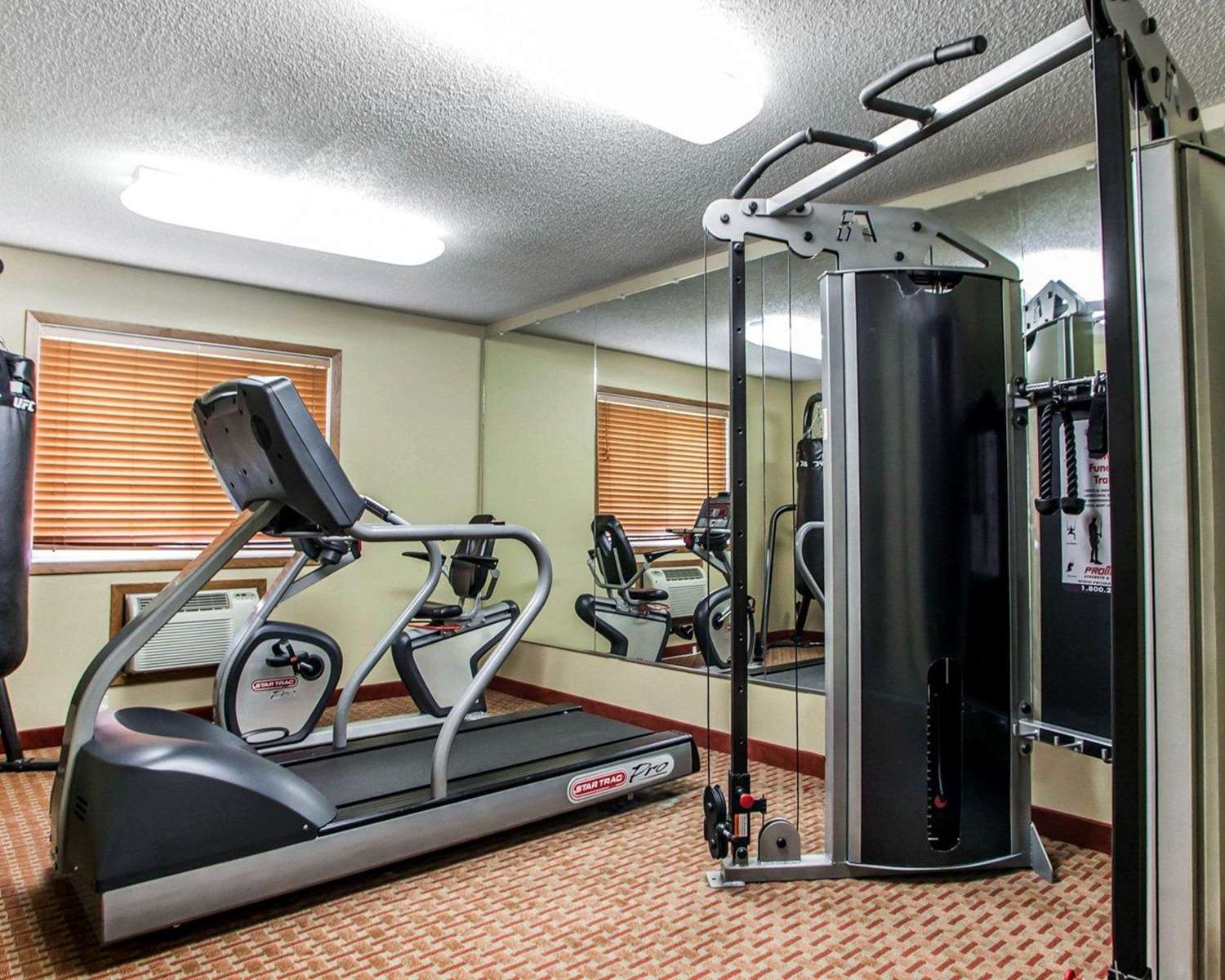 Quality Inn & Suites Davenport near I-80 17/24