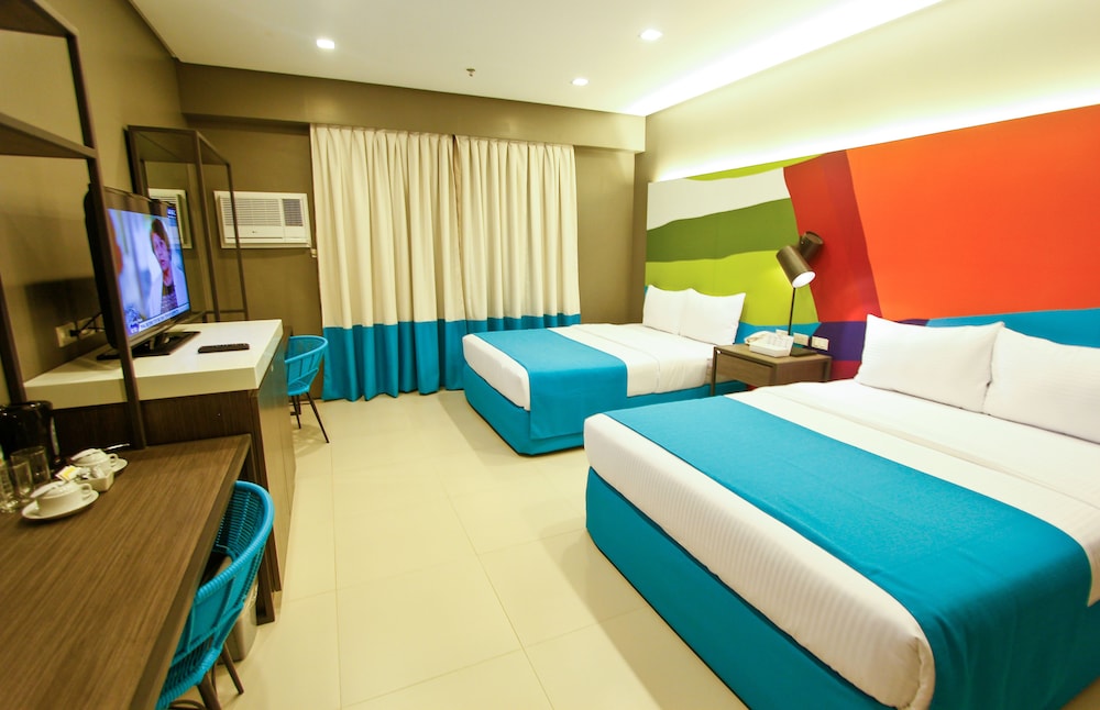 Boracay Uptown 11/43