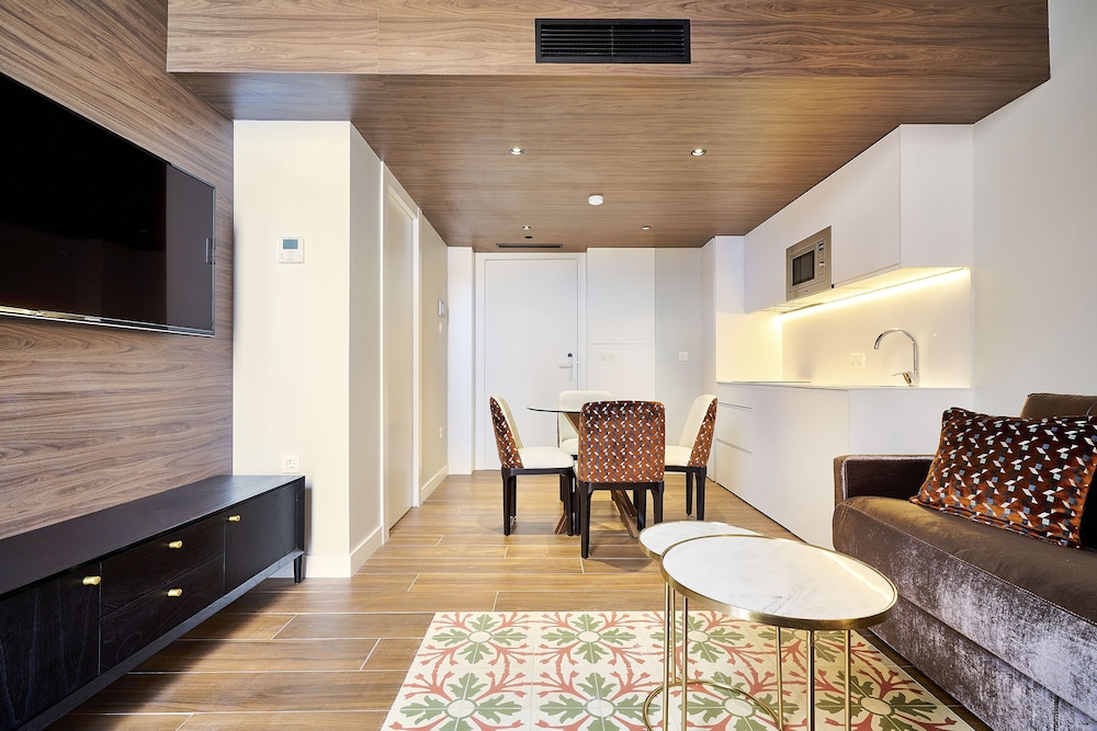 Tandem Torres de Cadiz Suites 35/50