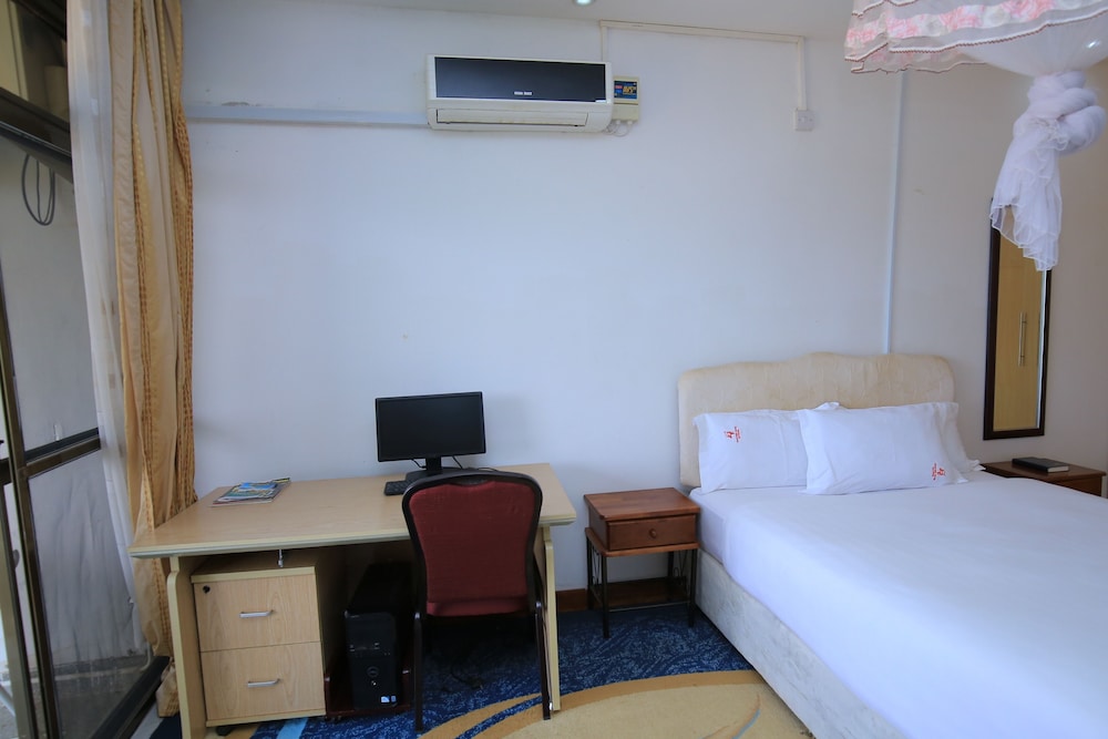 Frontiers Hotel Entebbe 24/50