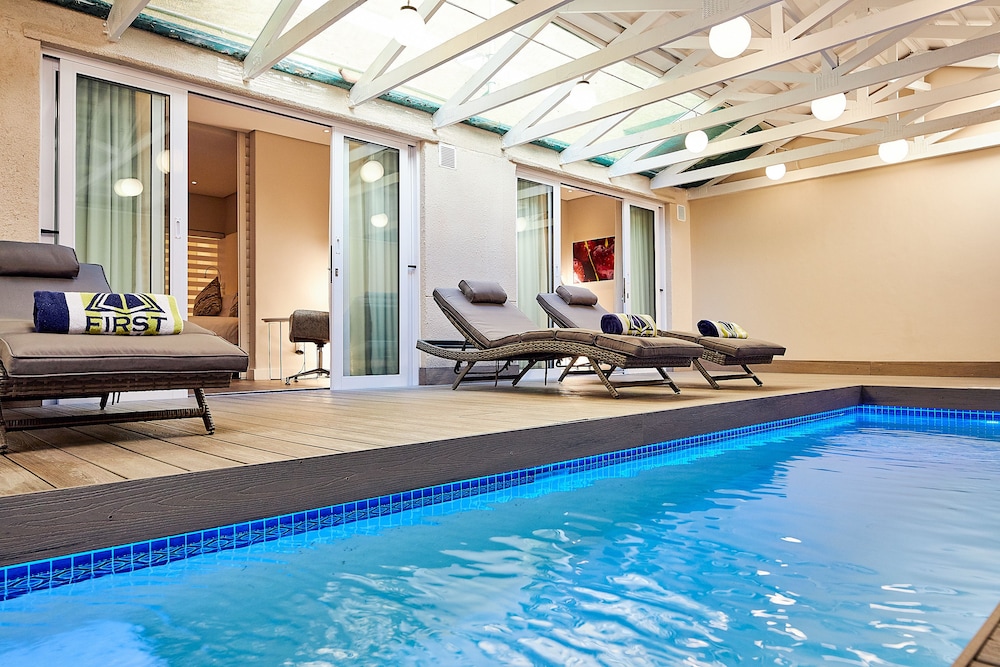 The Riviera 21/50