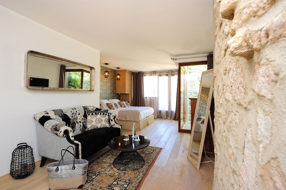 Lodge De Charme A Cheda 47/65