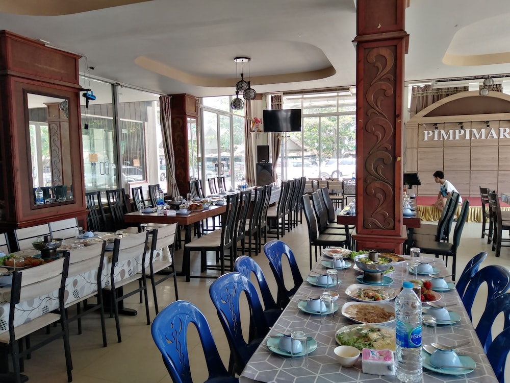 Pimpimarn Beach Hotel 43/66