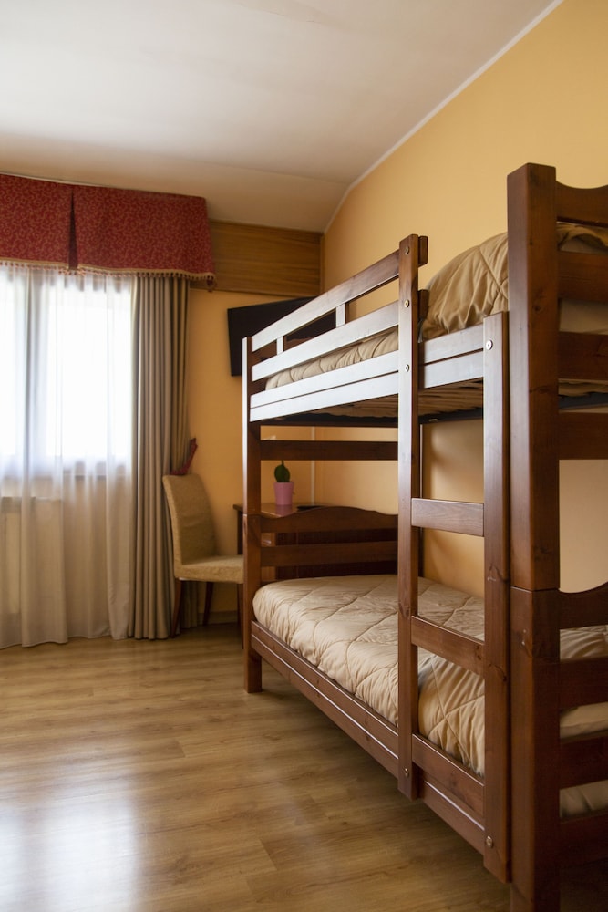GRAND HOTEL DEL PARCO 32/62