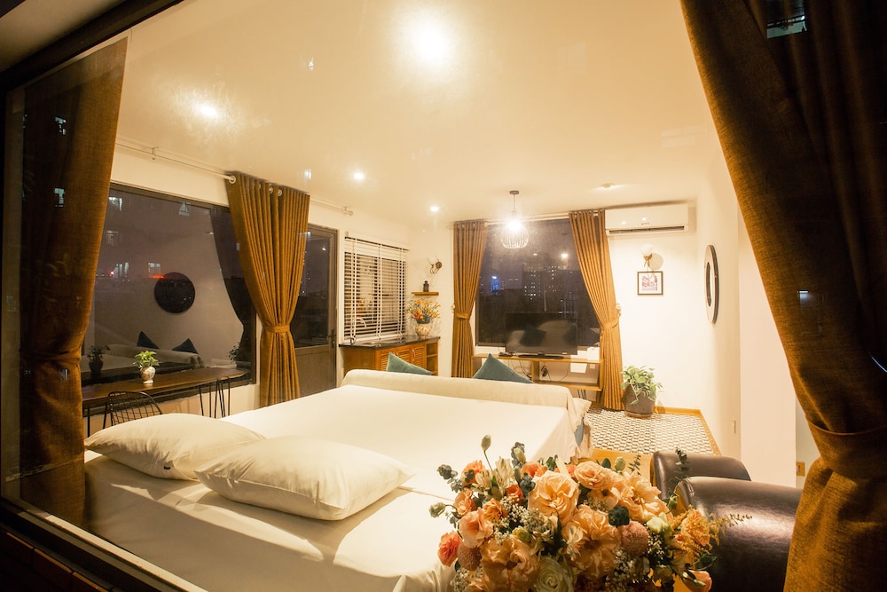 Dinh Ami Hanoi Hotel 46/63