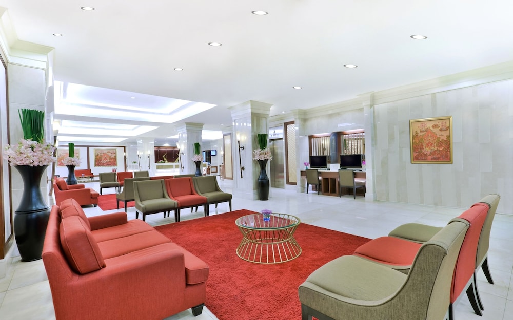 Centre Point Plus Hotel Pratunam 50/74