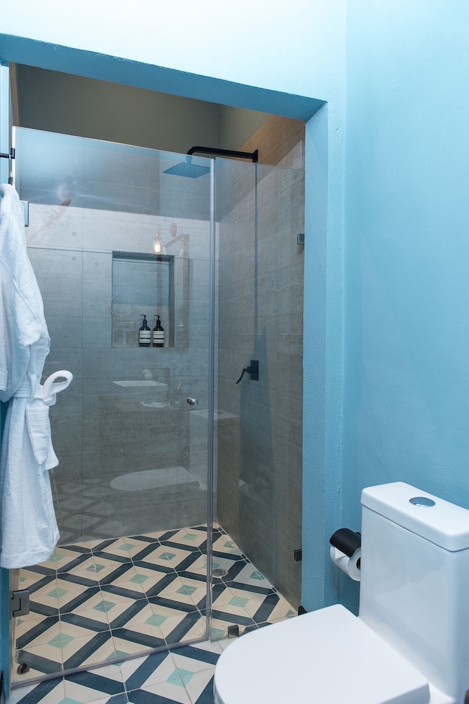 Antigua Trece Hotel Fusion 50/50