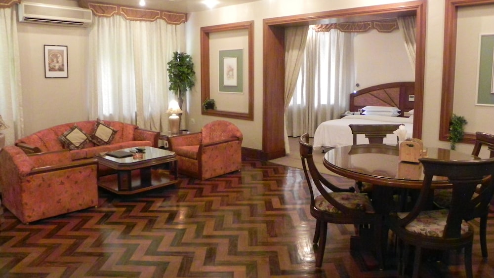 Hotel Aram - Heritage Hotel 16/32