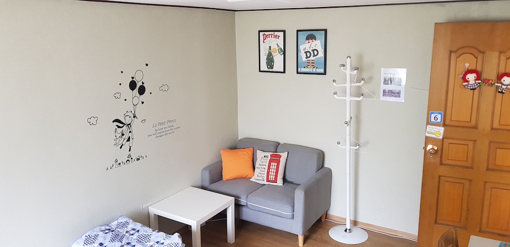 Apple Tree Guest house 36/50