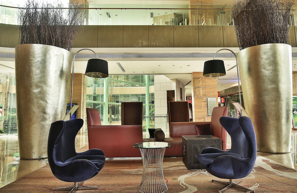Royal Garden Hotel 36/69