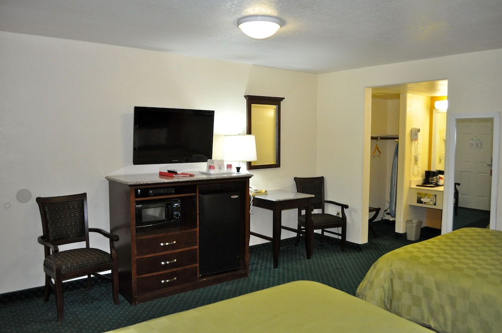SureStay Hotel by Best Western Santa Cruz 50/54