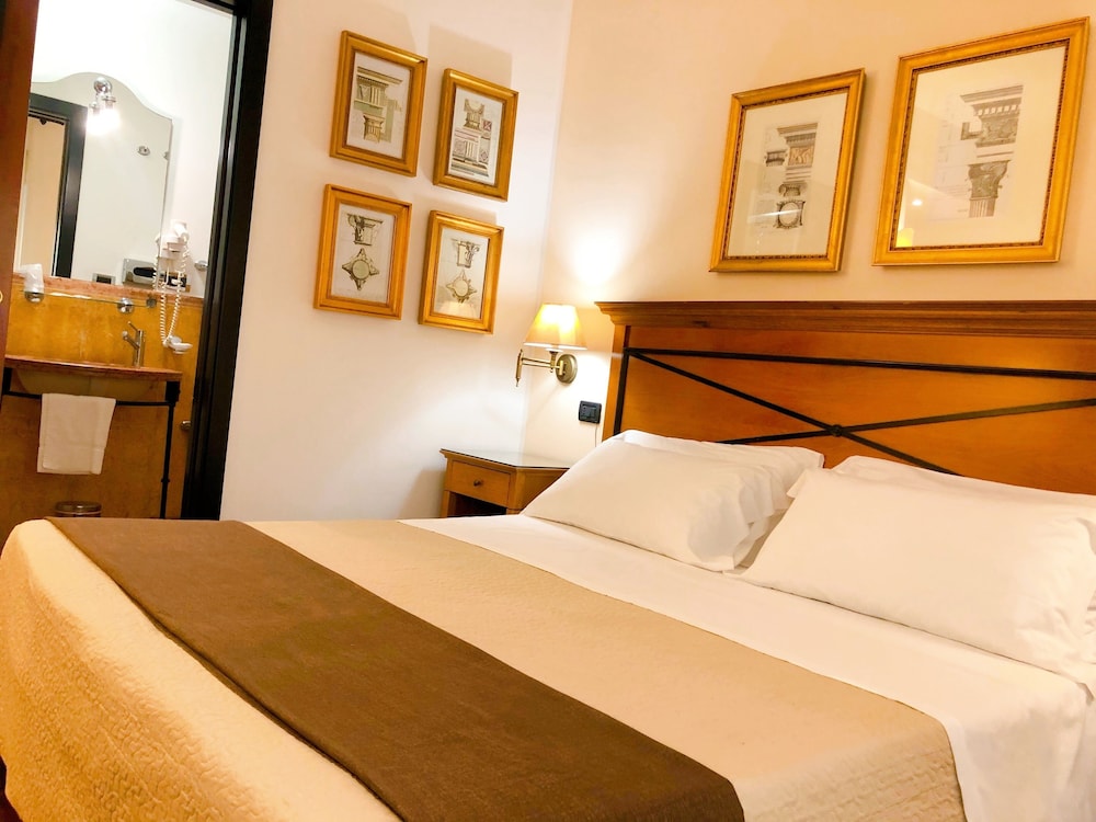 Florio Opera Hotel 12/65