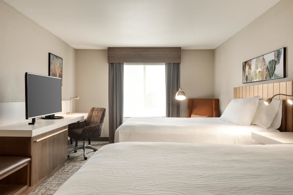 Hilton Garden Inn Dubuque Downtown 7/47