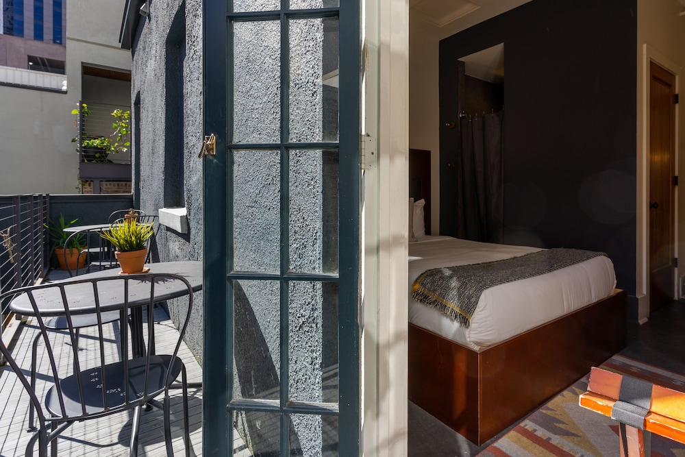 Catahoula Hotel 26/50