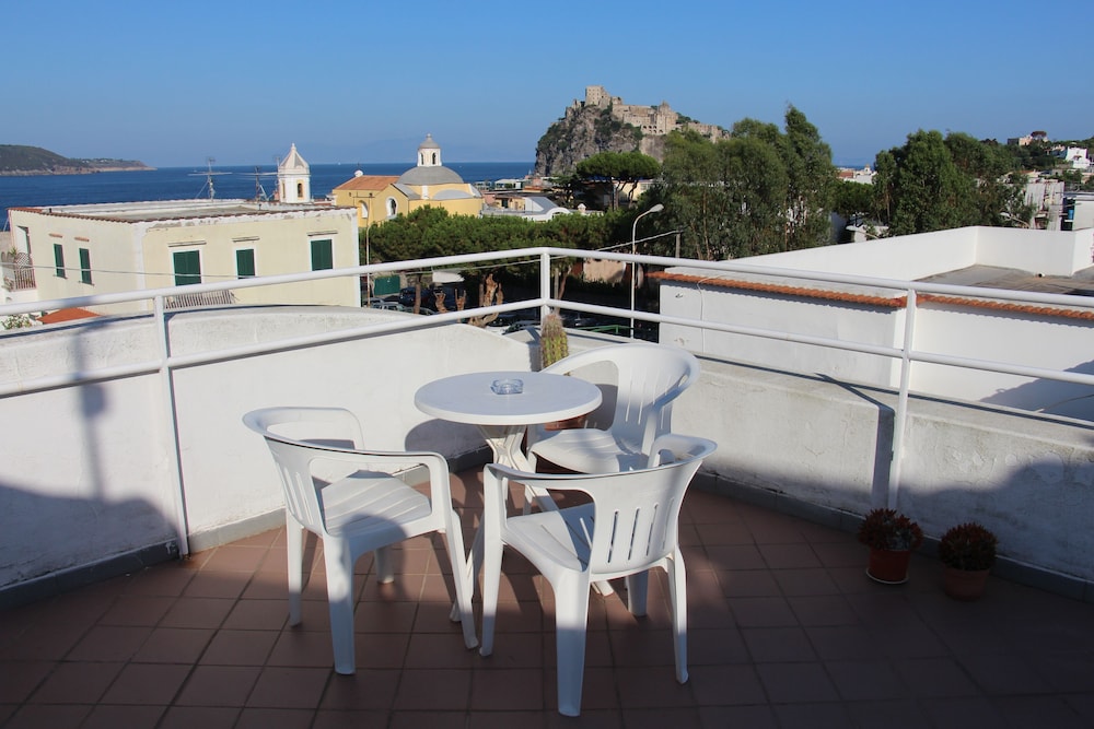 Villa Cecilia 26/50