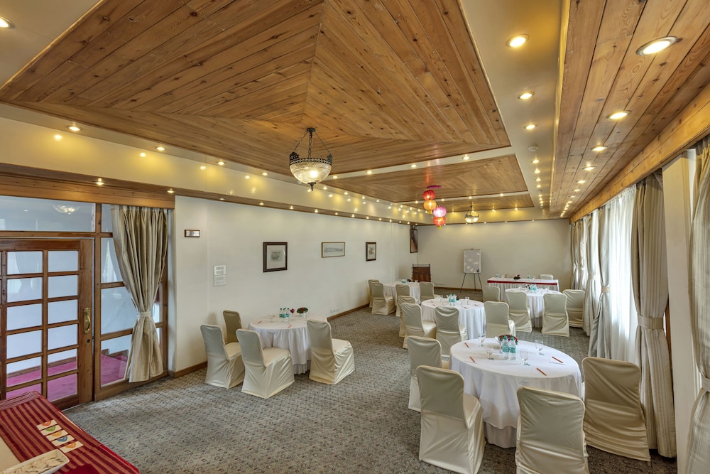 Club Mahindra Resort - Shimla, Himachal Pradesh 26/55