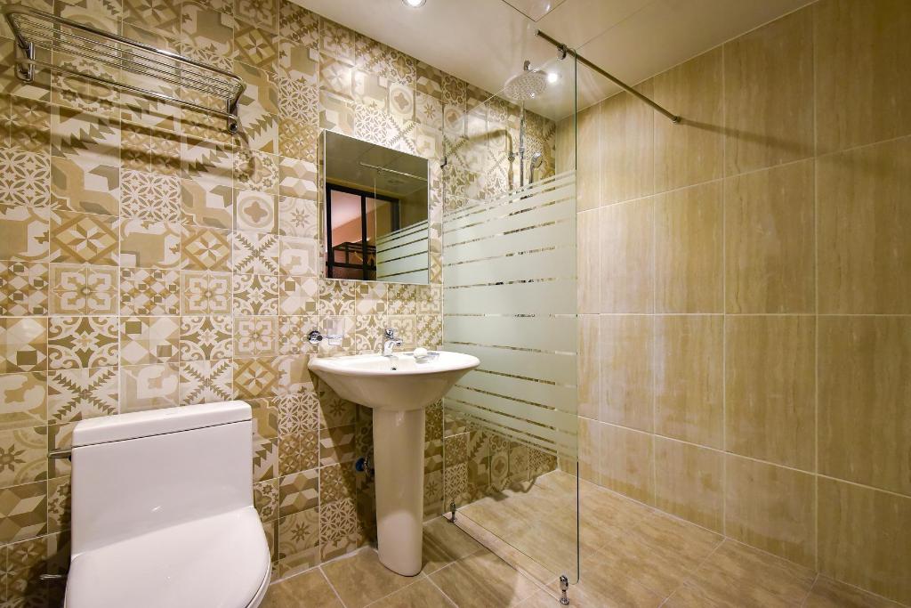 Two Heart Hotel Gimhae 48/55