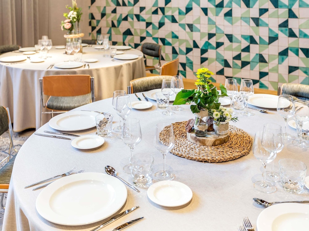 Novotel Sevilla 56/77