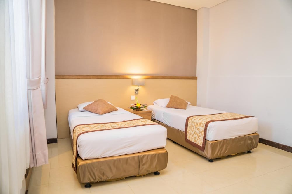 Puri Ayu Hotel 13/40
