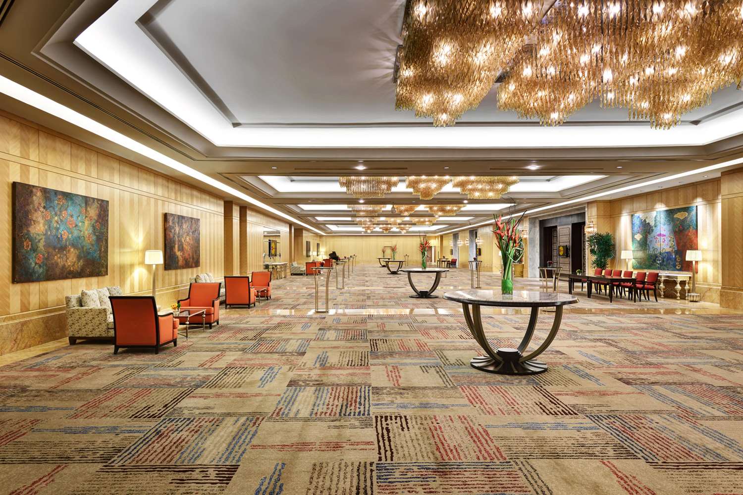 One World Hotel 30/55
