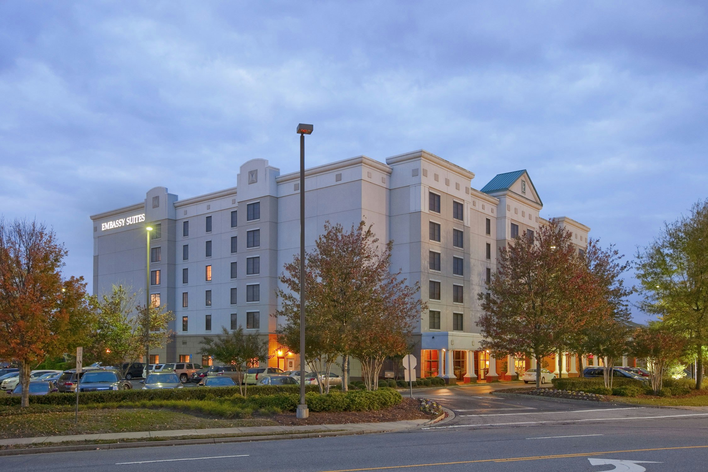 Embassy Suites By Hilton Atlanta Alpharetta 79/82