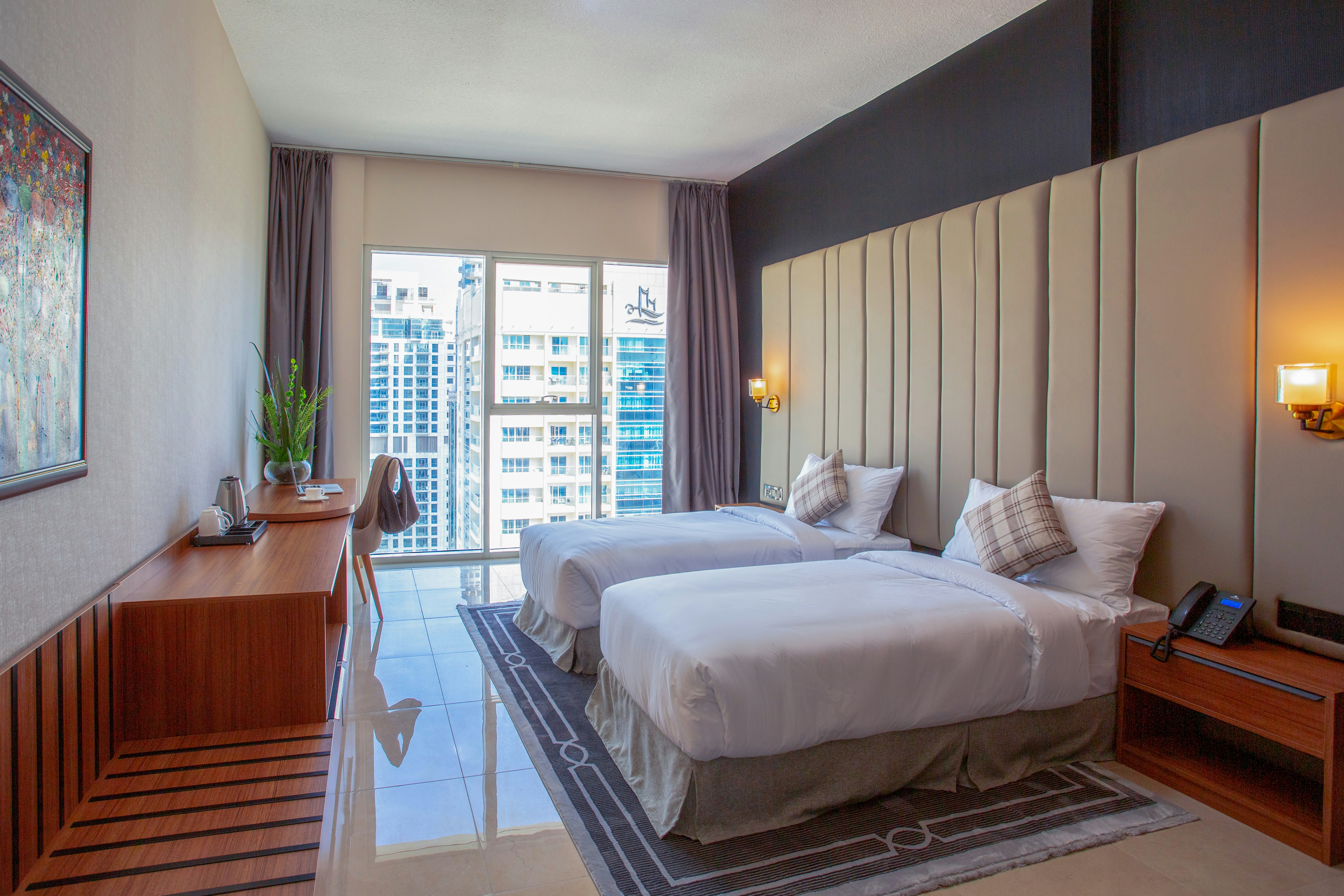 Regency Luxury Suites Dubai Marina 12/20