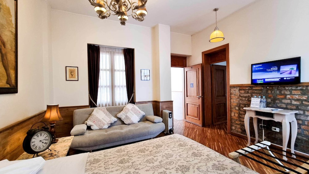 CASA JOAQUIN BOUTIQUE HOTEL 54/74