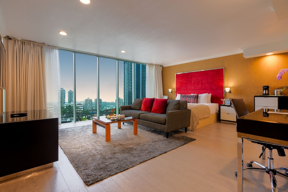 Executive Suites Hotel and Conference Centre Metro Vancouver 44/57
