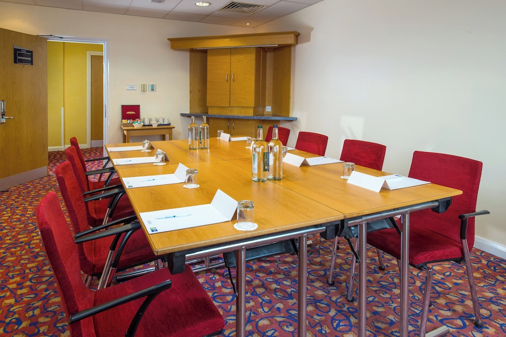 HOLIDAY INN EXPRESS BRADFORD CITY CENTRE 35/45
