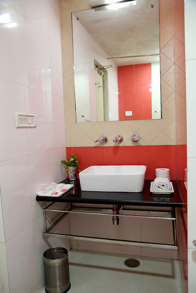 The Residency - A Boutique Hotel 32/33