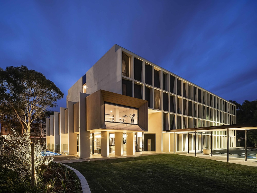 Mercure Sydney Rouse Hill 4/67