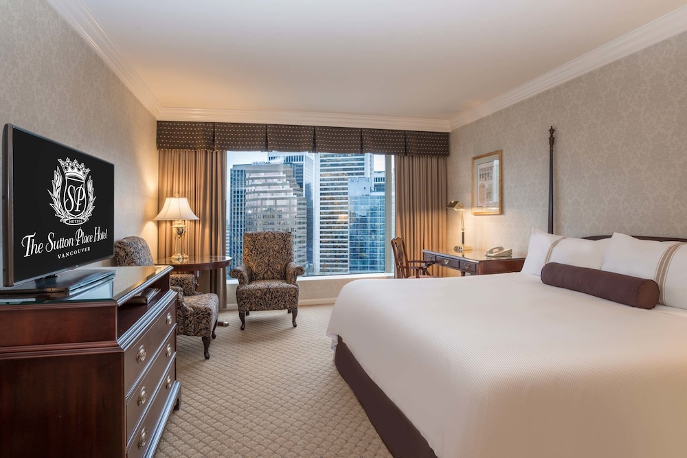 Sutton Place Hotel 27/55