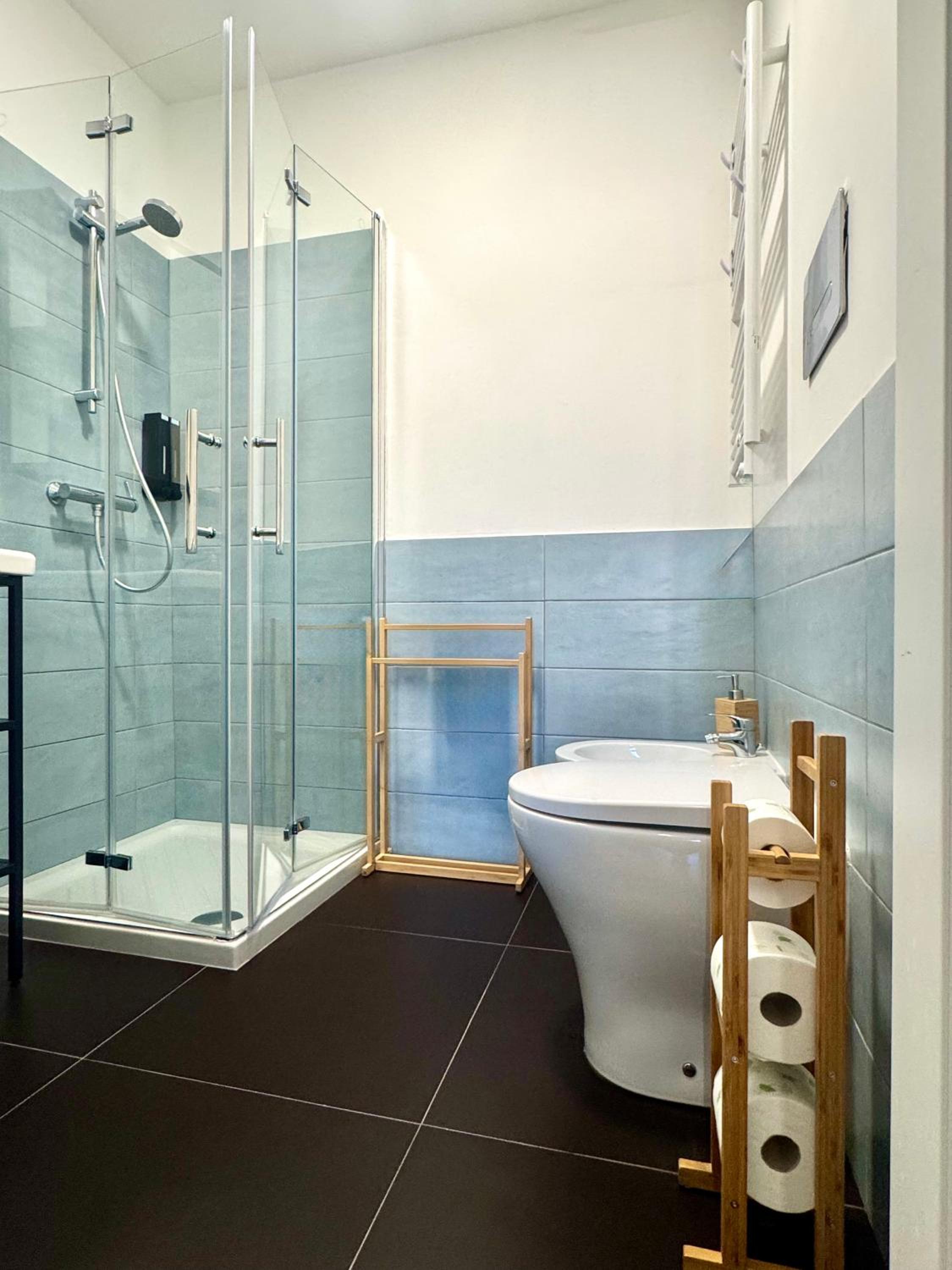 Lexie Suites 24/28