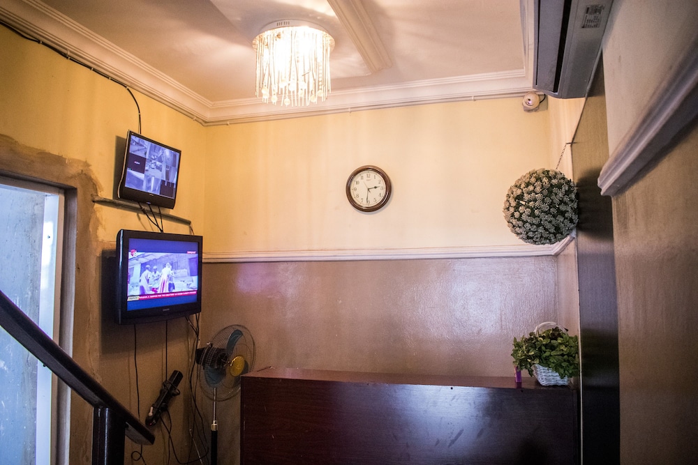 Ikeja Transit Hotel 5/14