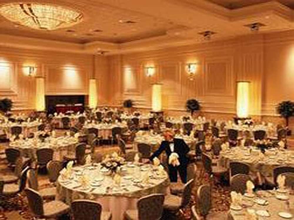 Grand Pequot Tower At Foxwoods 37/50