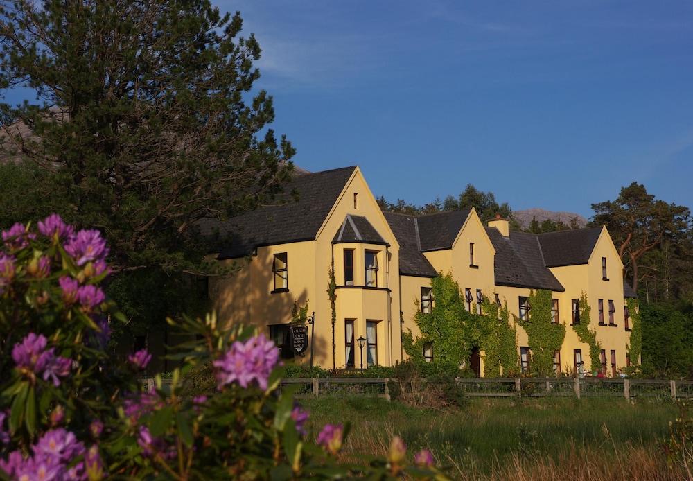 Lough Inagh Lodge Hotel 55/58