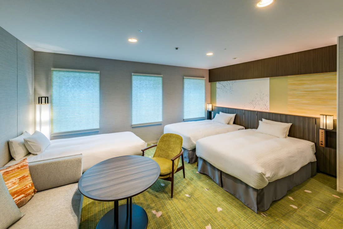 Deluxe, Twin Beds, with Extra Bed