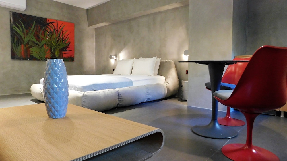 101 Adrianou Luxury Urban Stay 7/31