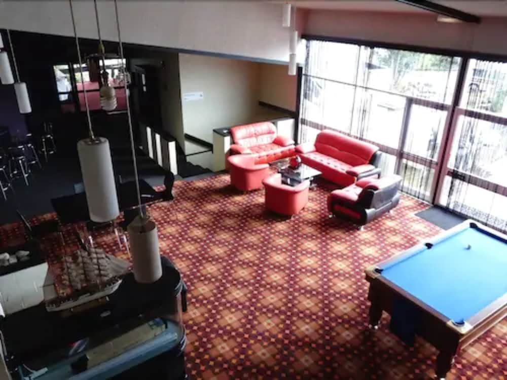 Fiordland Hotel Motel 38/54