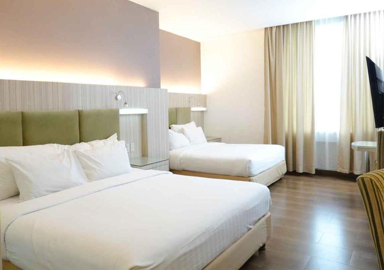 Hotel Wisata Niaga 30/56