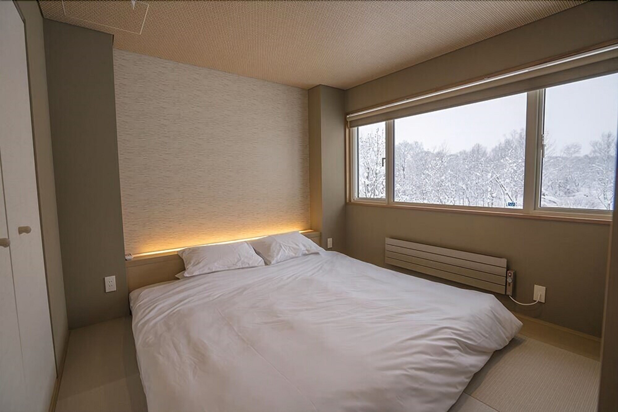 JAPANESE, APARTMENT