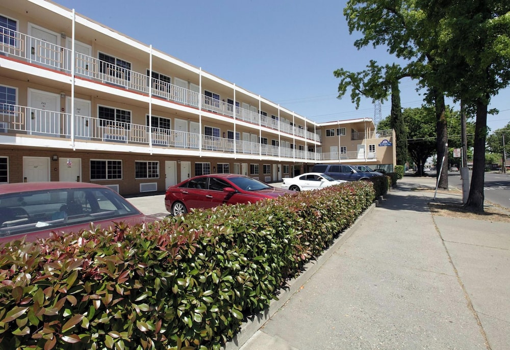 Capital City Inn Sacramento Convention Center CA 36/39