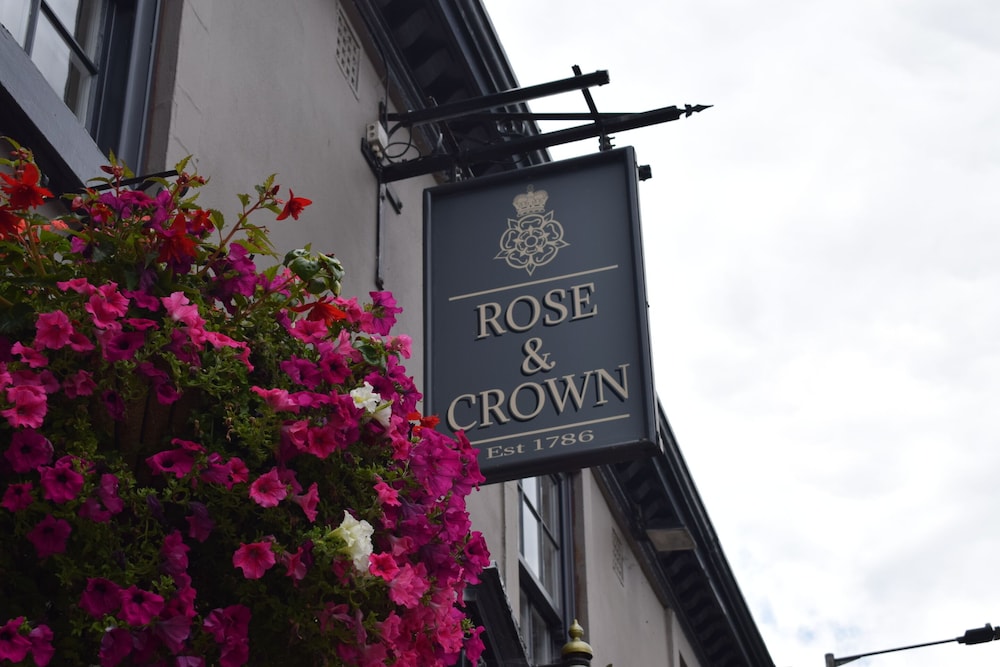 The Rose and Crown 2/49
