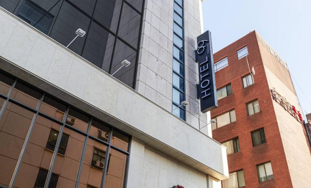 Hotel 99 Prestige 4/68