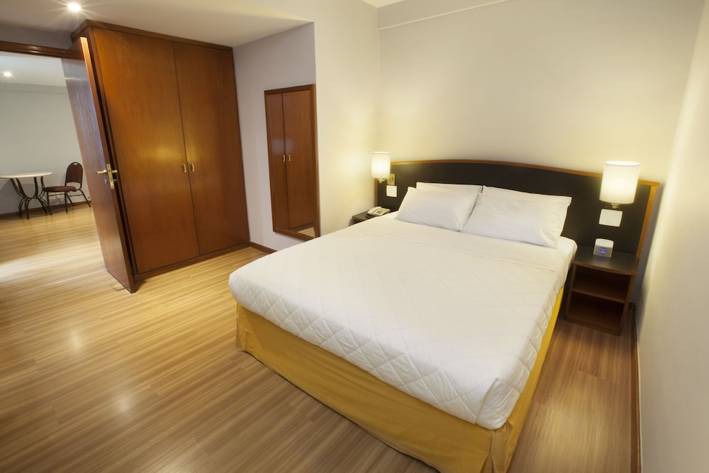 LANAI, STANDARD, DOUBLE BED
