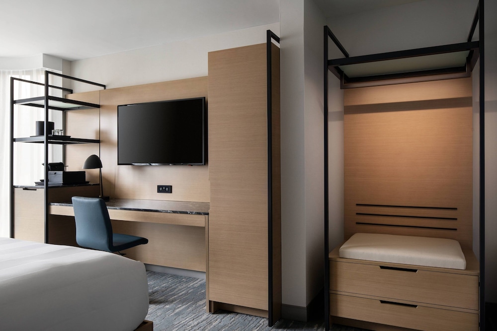 Vancouver Airport Marriott Hotel 17/52