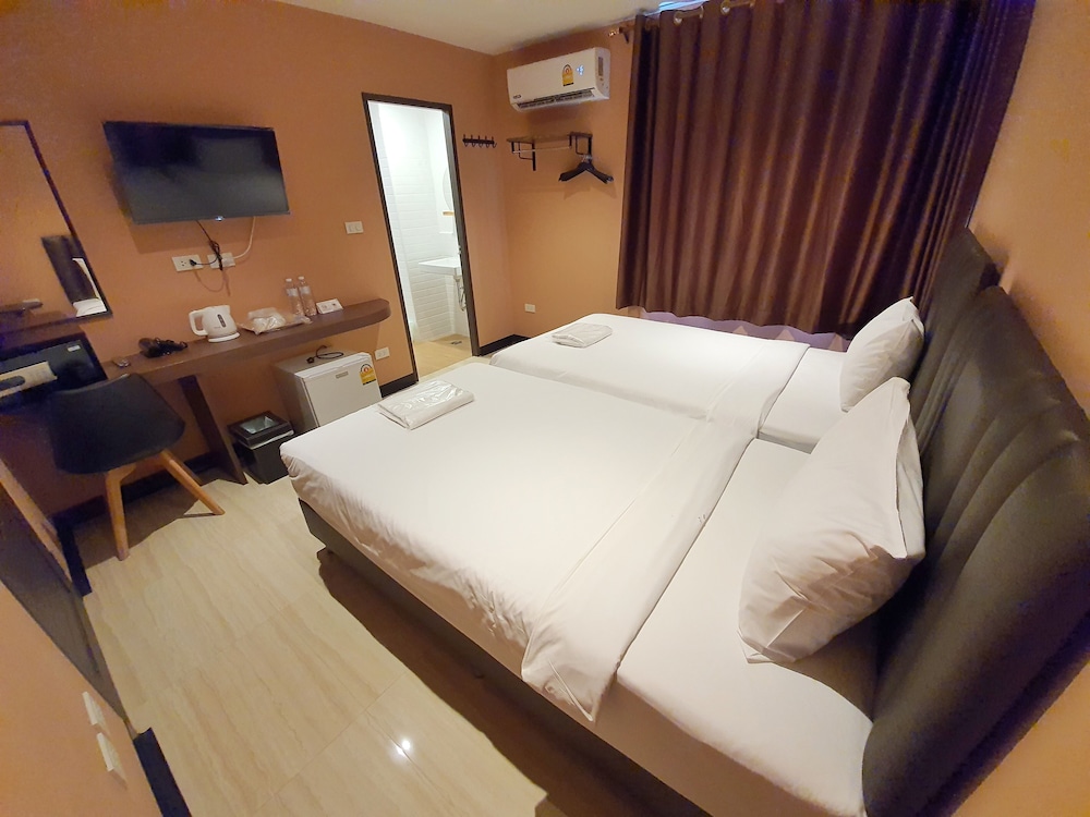 ECONOMY, TWIN BEDS
