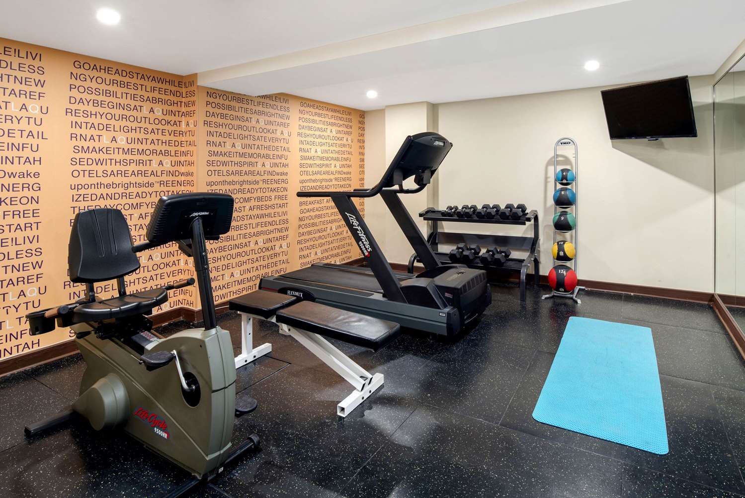La Quinta Inn & Suites by Wyndham Oshawa 29/48